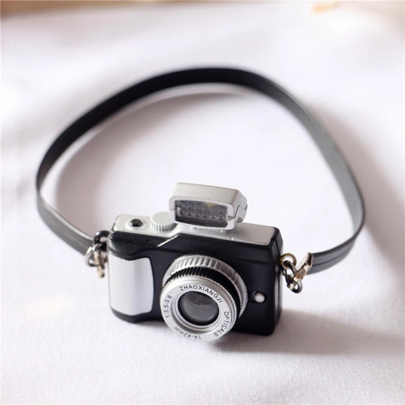 Newborn Photography Props Mini Camera 1/12 Dollhouse Miniature Vintage Retro Camera Toy Babies Accessories