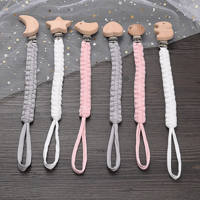 Simple Crochet Cotton Cloth Baby Pacifier Chain Moon Heart Beech Wood Clip For Handmade Baby Nipple Soother Chain Teething Toy