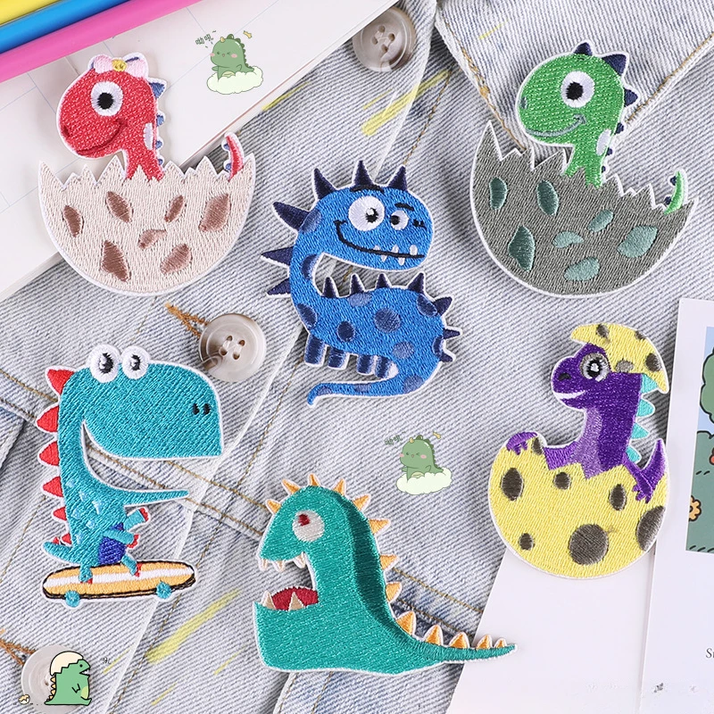 2024 New Cartoon Embroidery Patches DIY Patch Dinosaur Stickers Self-adhesive Badges Fabric Accessories for Clothing Bags Jacket